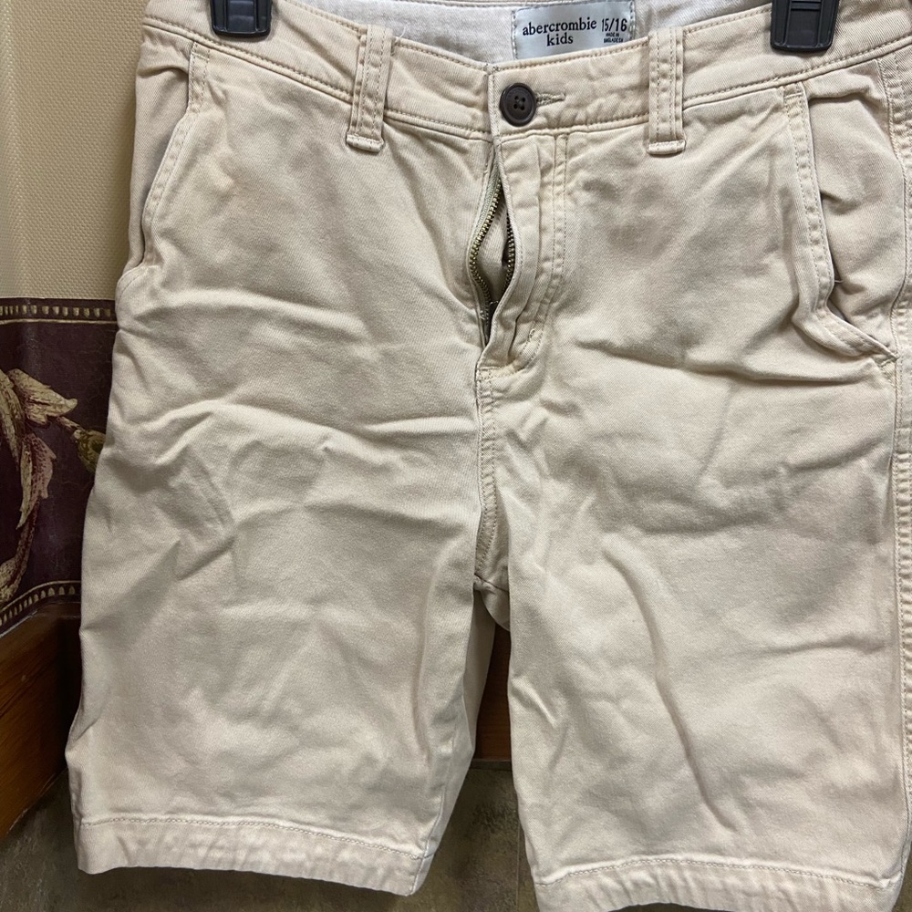 Abercrombie kids khaki shorts